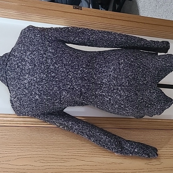 BKE Boutique zip up beaded pocket cardigan sweater - Picture 4 of 5